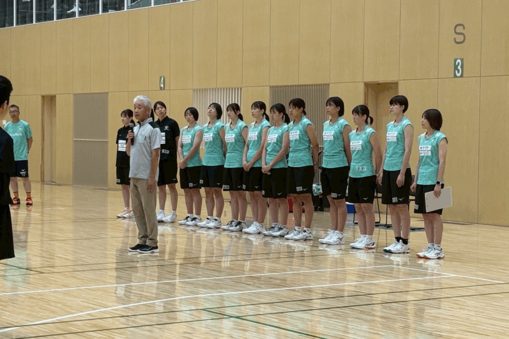 【レポート】桐生市内の小・中学生男女を対象にバレーボール教室を行いました